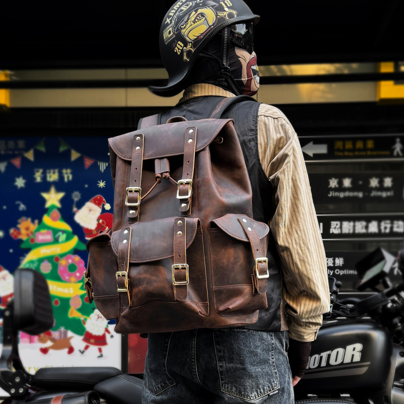 New Arrivals Leather Backpack  - Luxury Bags For Travel のレビューと価格