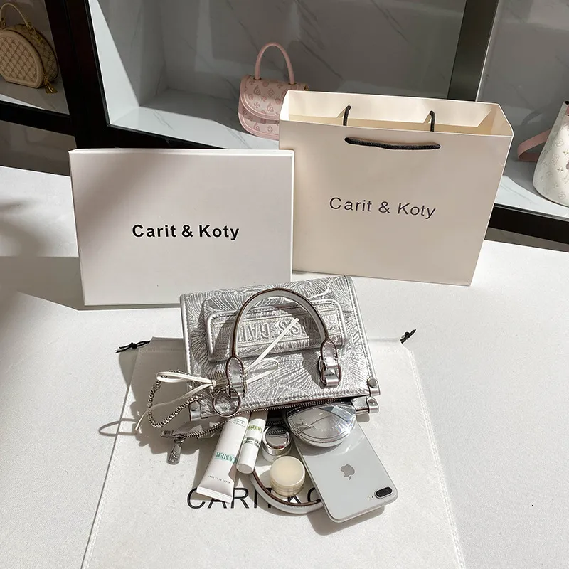 Luxury Handbag Designer Free S - Luxury Bags Direct のレビューと価格