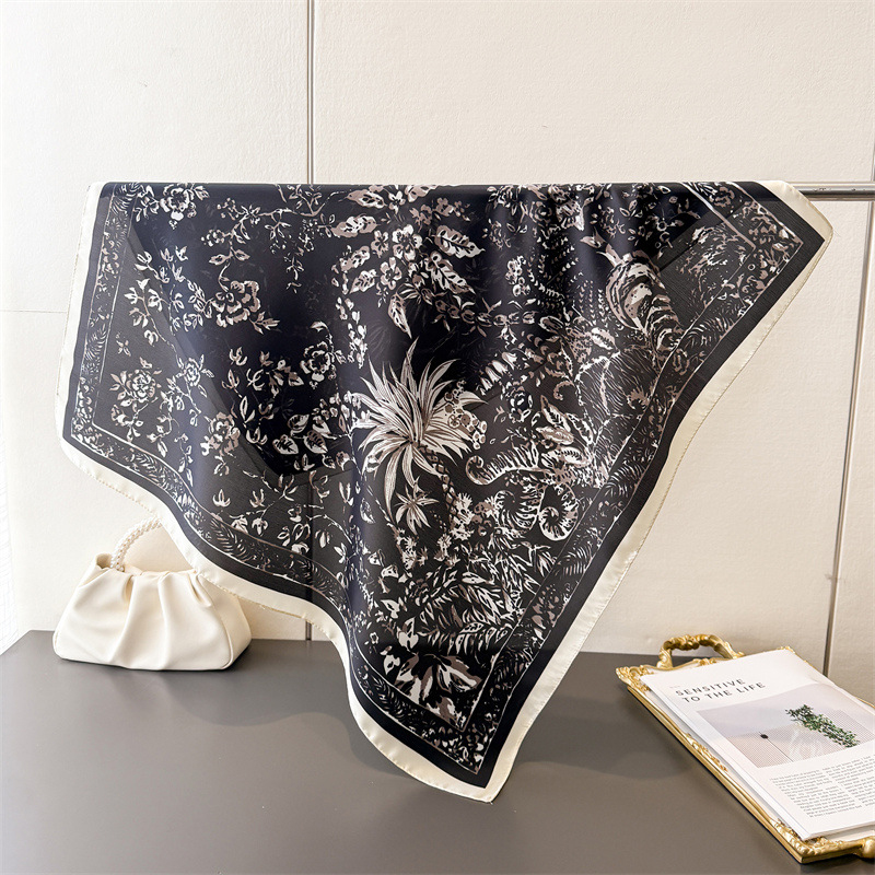 Luxury Summer Square Silk Scar - Luxury Bags For Travel のレビューと価格
