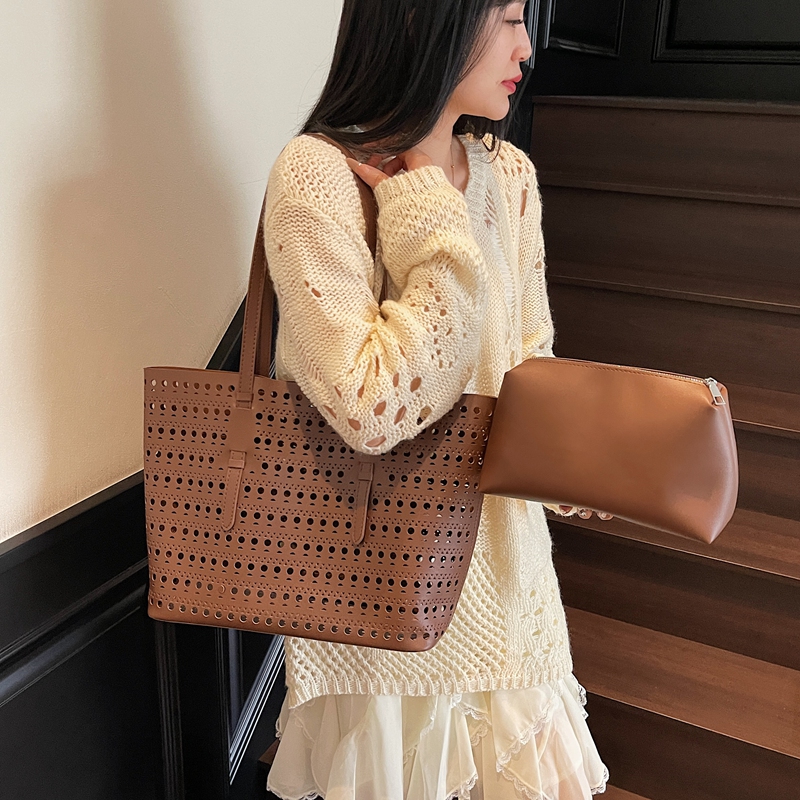 Large Size Shoulder Tote Bags  - Luxury Bag Collection のレビューと価格