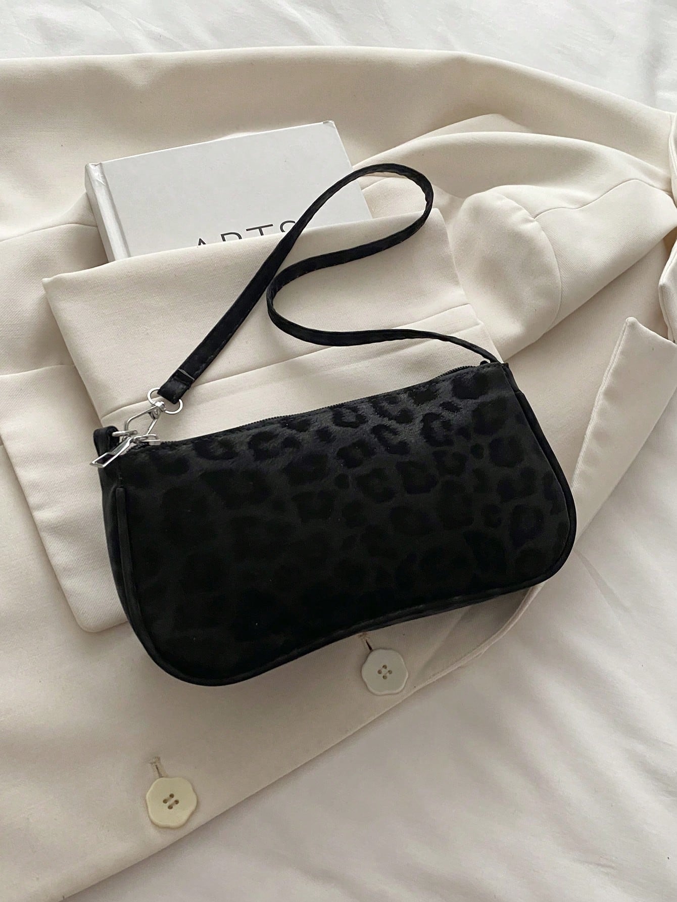 Women's Retro Suede Leopard Pr - Half Moon Bag Suede のレビューと価格