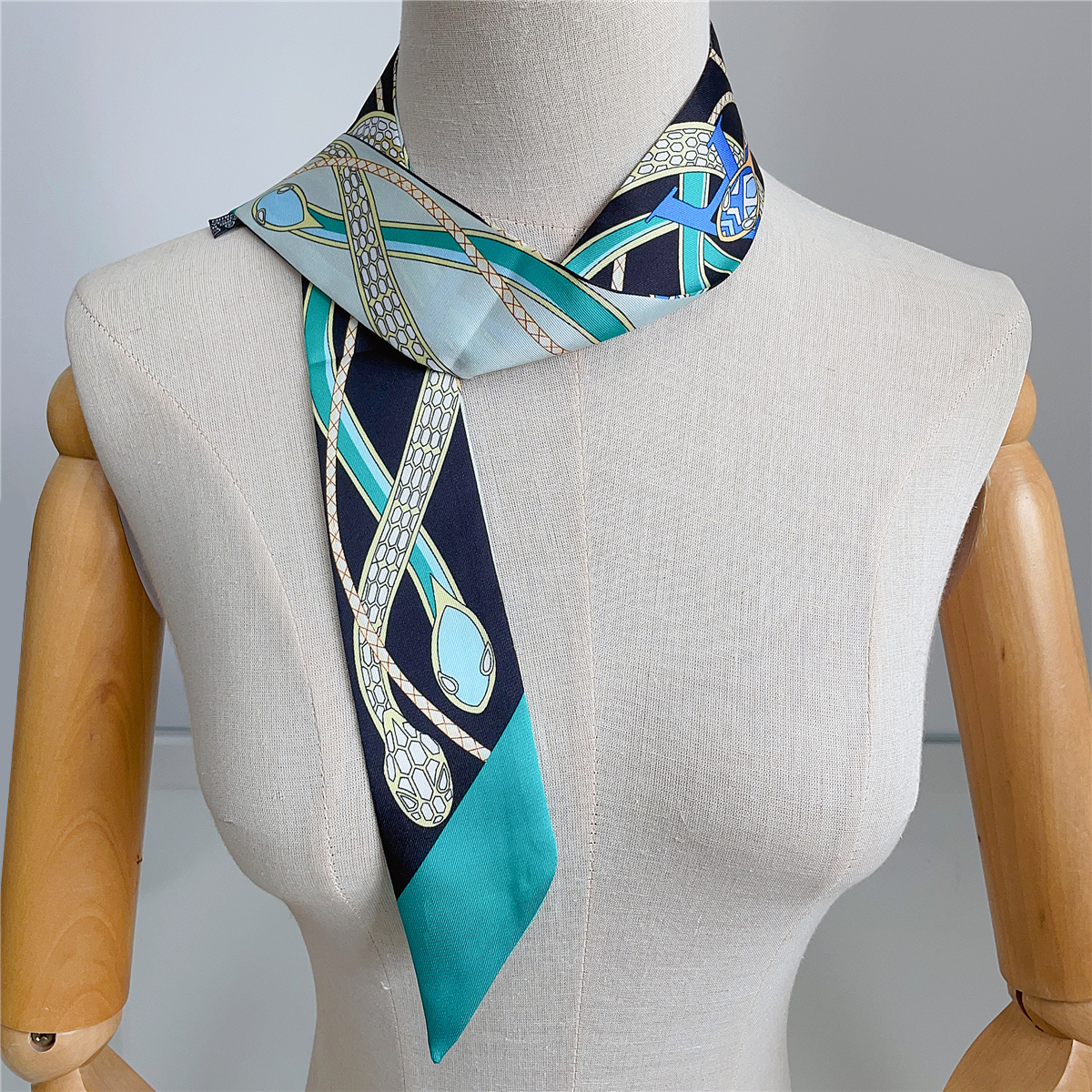 New Brand Design Colored Snake - Luxury Bags Sales のレビューと価格