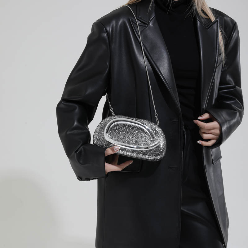 New 2026 Spring Women’s Metall - Luxury Bags News のレビューと価格