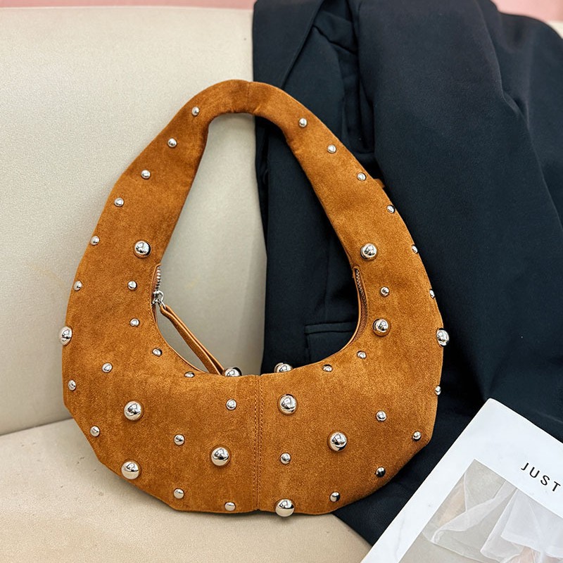 Vintage Rivet Faux Suede Halfm - Half Moon Bag Suede のレビューと価格